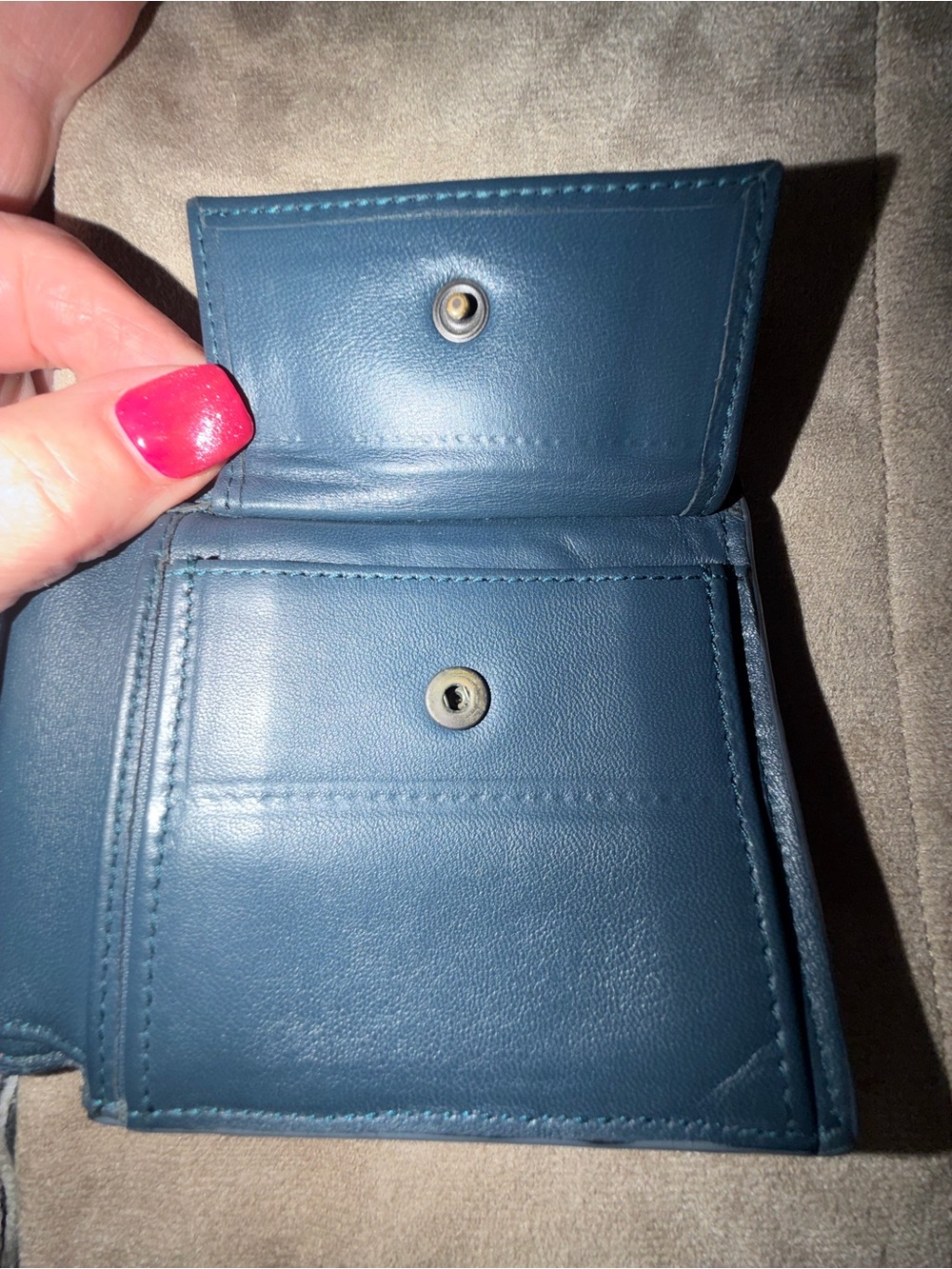 Bottega Veneta Black & Navy Blue Intrecciato Leather Bi-Fold Wallet, Classy! - Picture 7 of 16